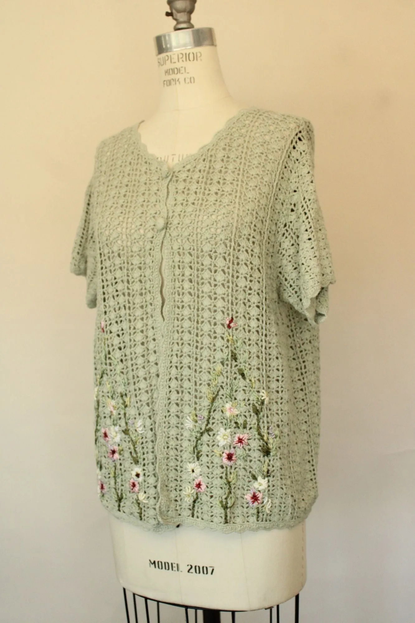 Vintage 1990s 2000s Tiara International Green Crochet Floral Embroidered Cardigan